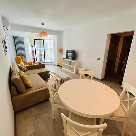 Onix & Pool 36 Apartamento